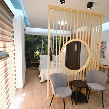 The Whole Packet C3 Center With Parking شقة