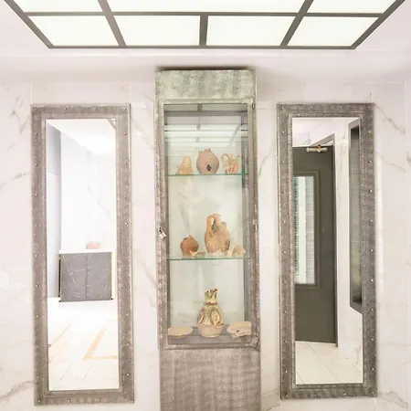 The Whole Packet C3 Center With Parking