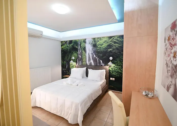 The Whole Packet C3 Center With Parking * Larissa